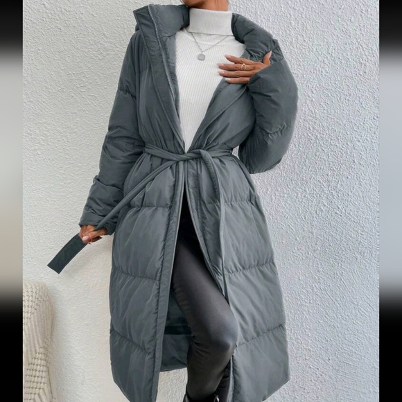 Solid Color Hooded Belted Long Padded Jacket - Picture 4 of 4